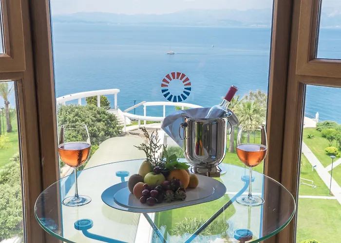 غراند أونتور سيسمي فندق 5*